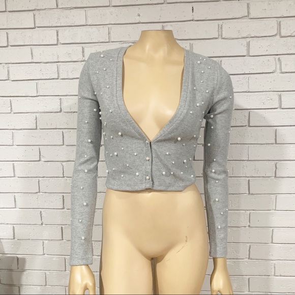 Zara Sweaters - Zara Women’s Pearl Trim Soft Feel Cropped Sweater